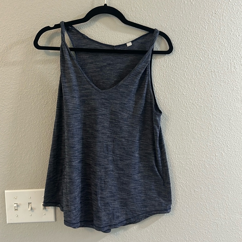 Lululemon blue heather tank